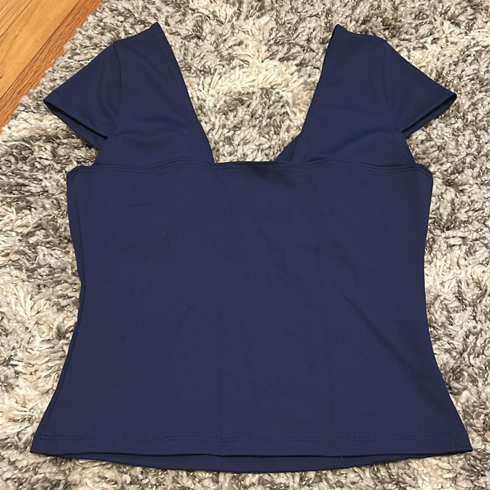 Top - Picture 3 of 4